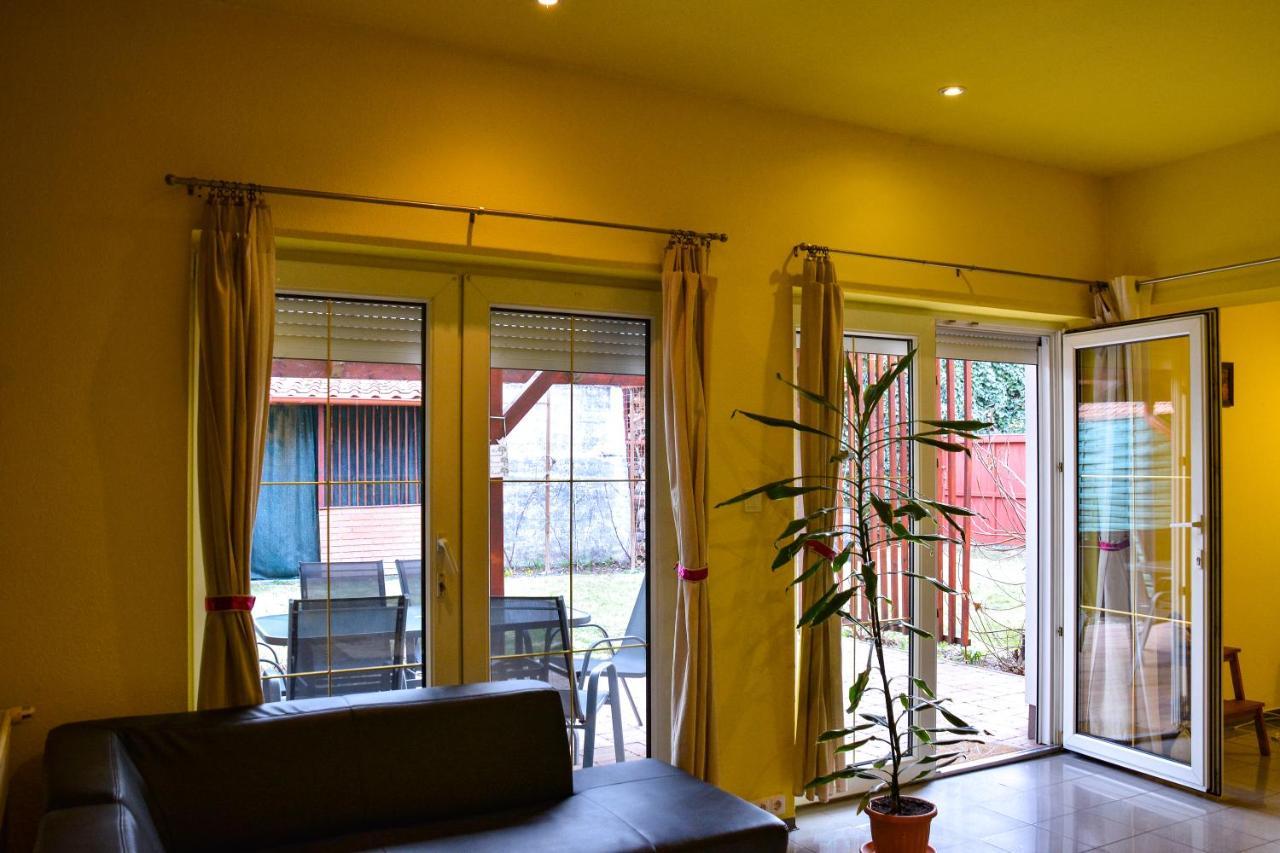 Afrodite Apartmanhaz Егер Екстериор снимка